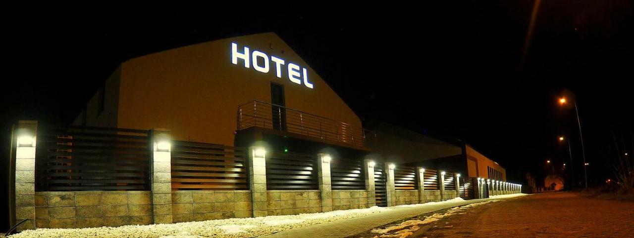 Hotel Sjesta Nowa Sol Exterior photo